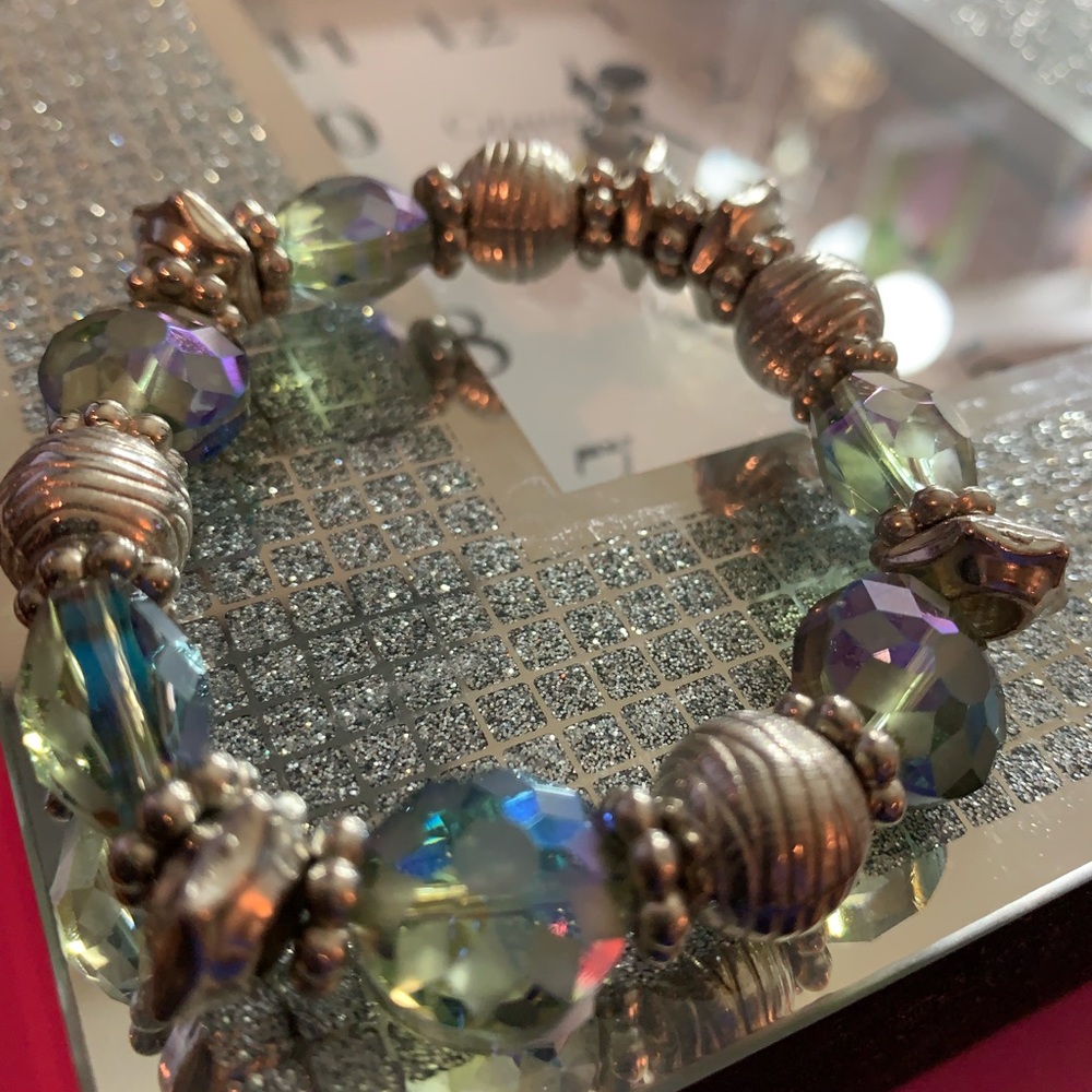 Multicolored stones with silver stretchy bracelet